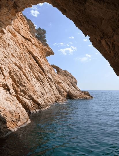 inside-grotto-cliff